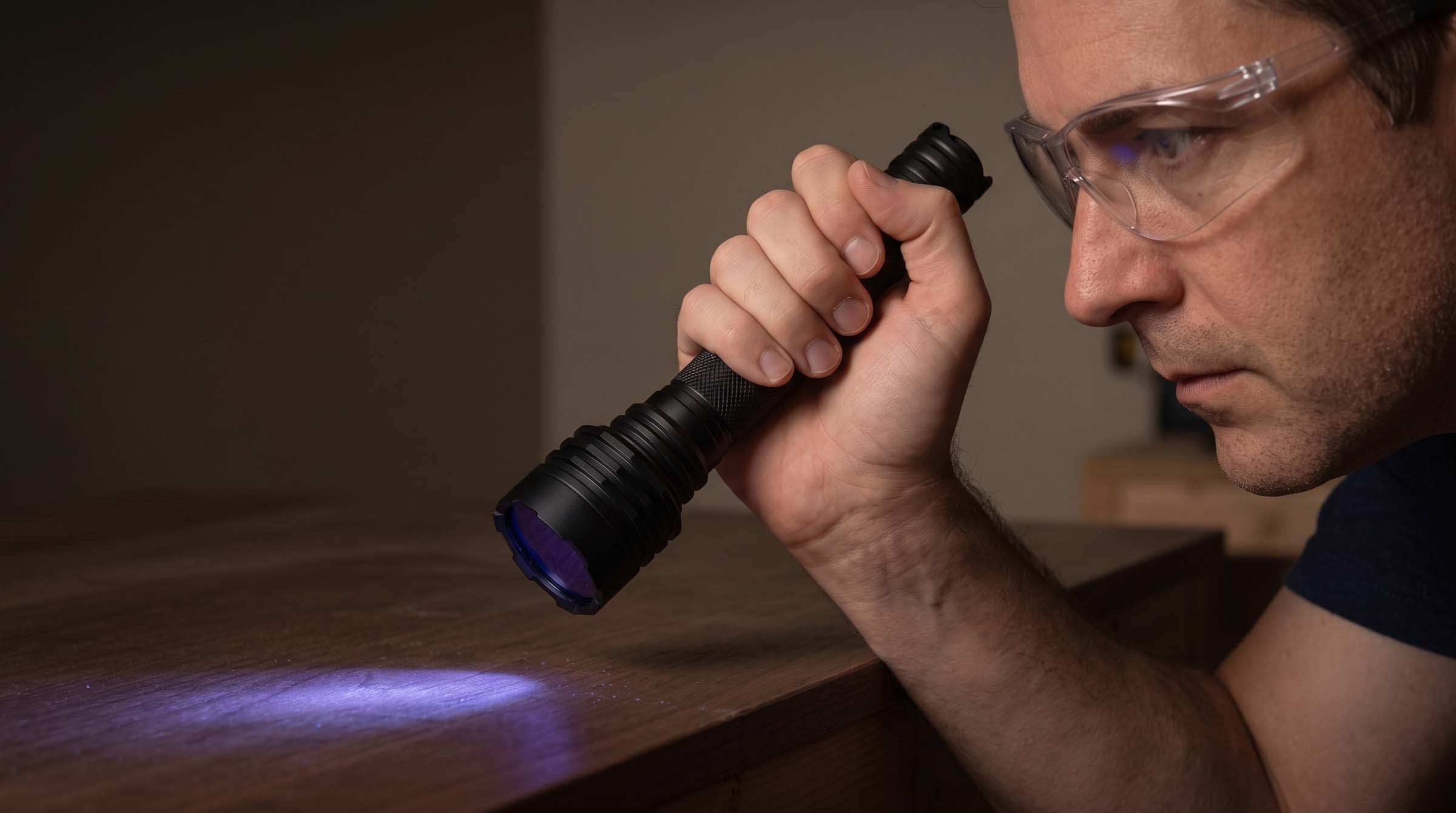 Are 365nm UV Flashlights Safe? What Buyers Should Know